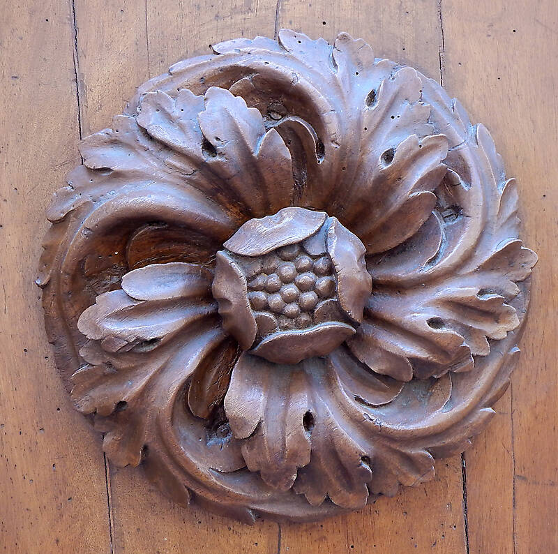 flowers and leaf wood ornament