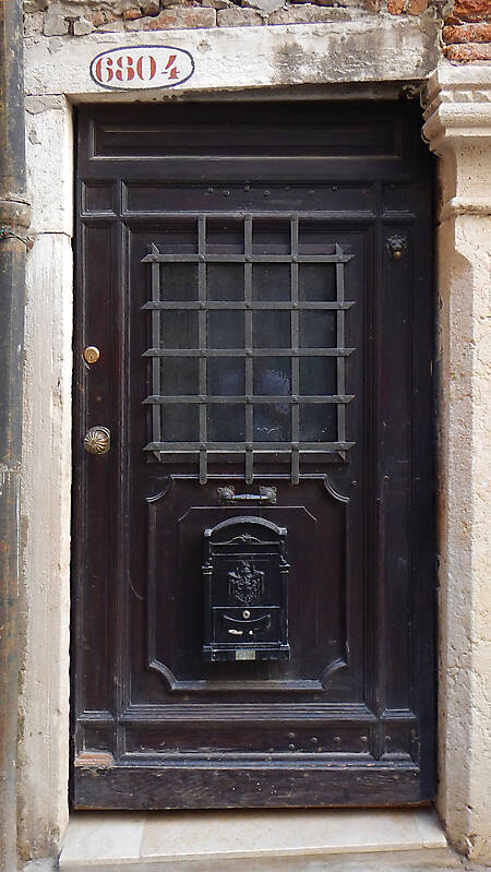 ornate wood door from venice 6