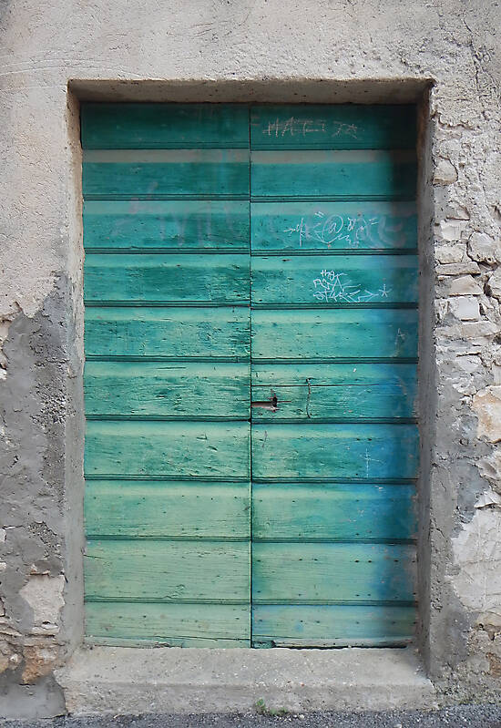 old door green paint 10