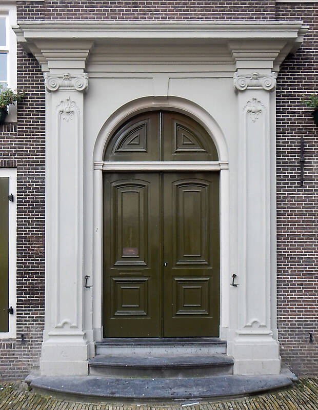 neoclassical wood door 7