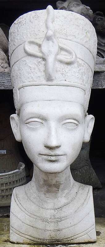 Egyptian queen head Nefertiti