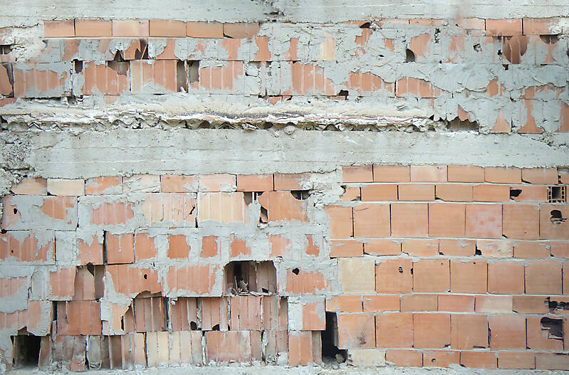 italian bricks old and broken dirt 7