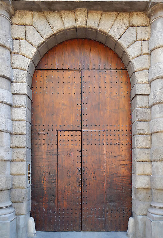 old clean decorated wood door 3