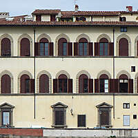 old_florence_building_red_windows_13_20131004_1352432647