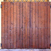 old_clean_decorated_wood_door_4_20130929_1223024627