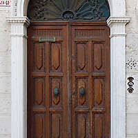 ornate wood door from venice 13