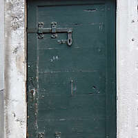 wooden door from venice 30