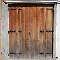 wooden door from venice 32
