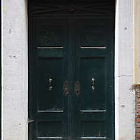 wooden_door_from_venice_7_20131018_1157850874