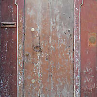 very_ruined_wood_door_1_20130927_1479668163