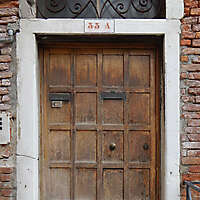 wooden door from venice 6