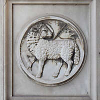 old_stone_emblem_from_florence_22_20131004_1595275388