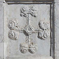 old stone emblem from florence 9