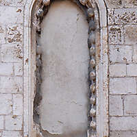 old_medieval_window_with_wall_8_20141211_1938390859