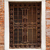 old window from venice 13