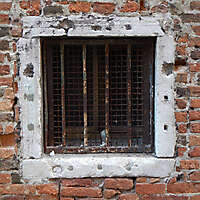 old window from venice 31