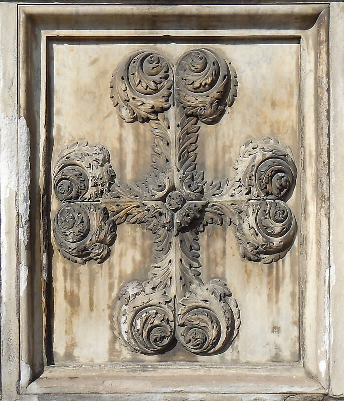 old stone emblem from florence 23