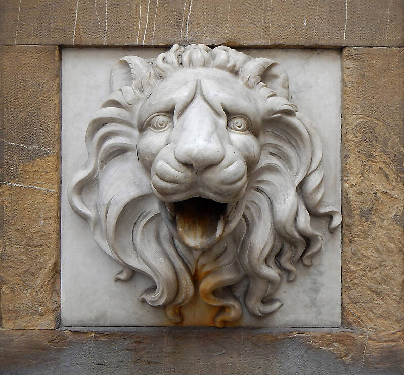 stone lion ornament 1
