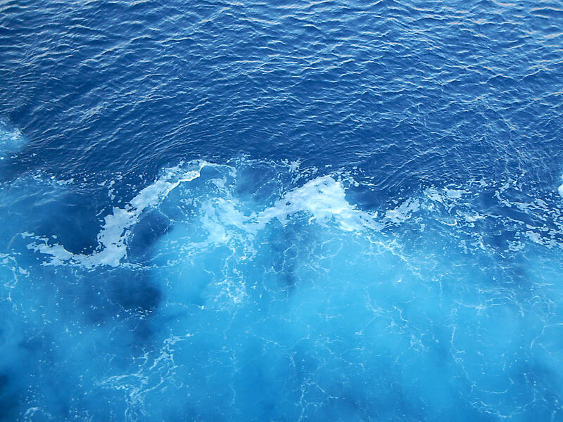 sea water foam 3