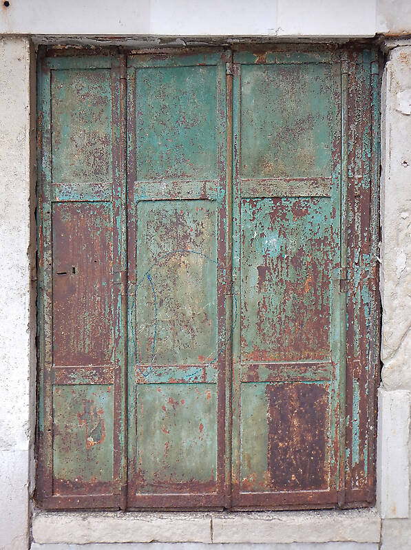 old window from venice 21