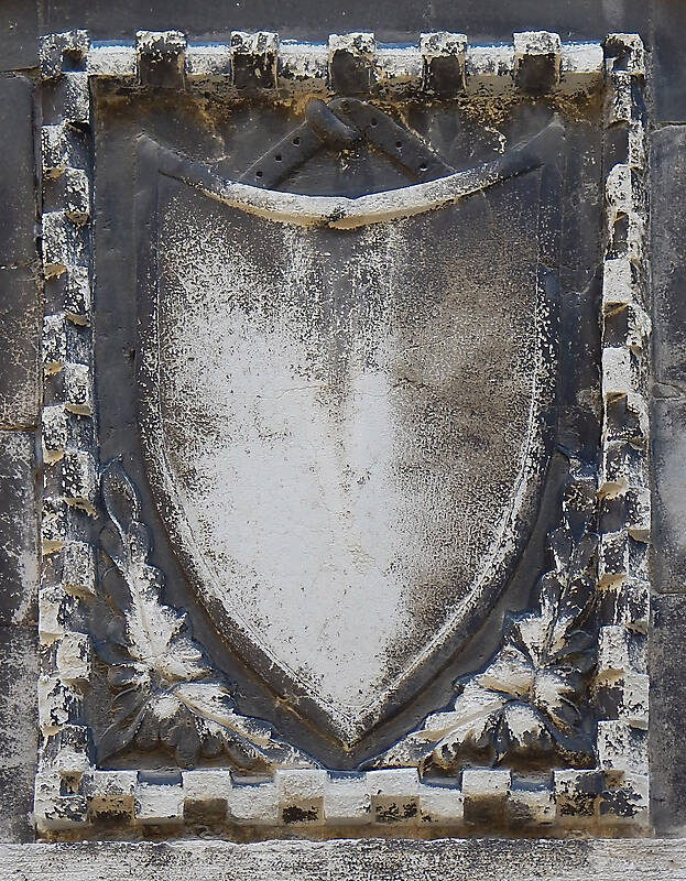 medieval stone emblem venice 5