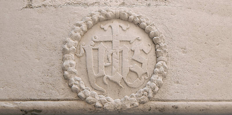 stone cristian emblem 73