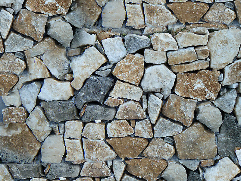 Stone messy bricks