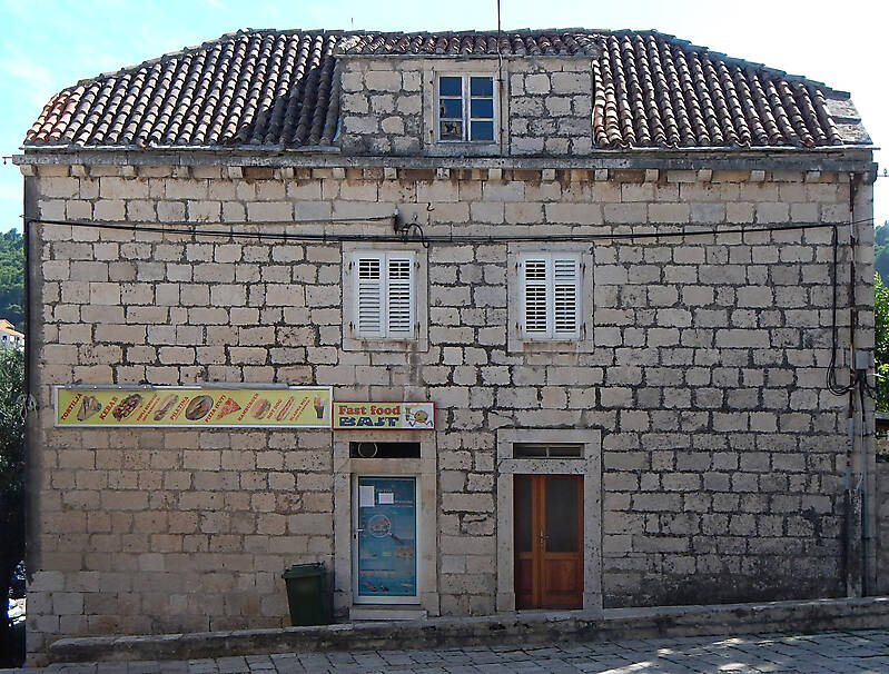 croatian little stone house 20