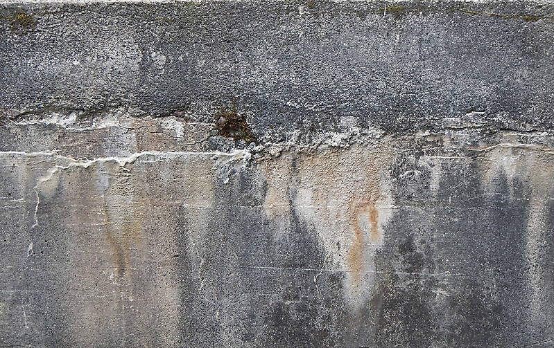 concrete rain stains