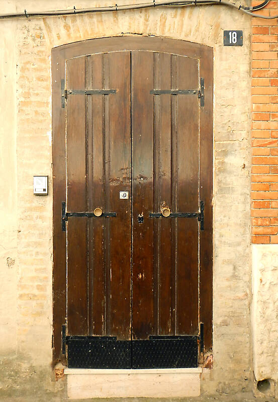 old clean decorated wood door 27